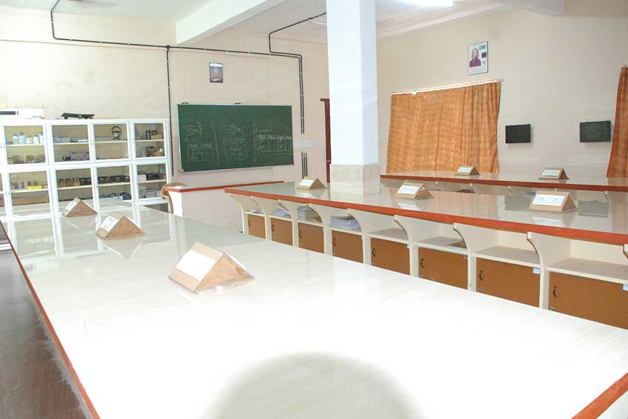 CHINMAYA VIDYALAYA - SCHOOL LAB